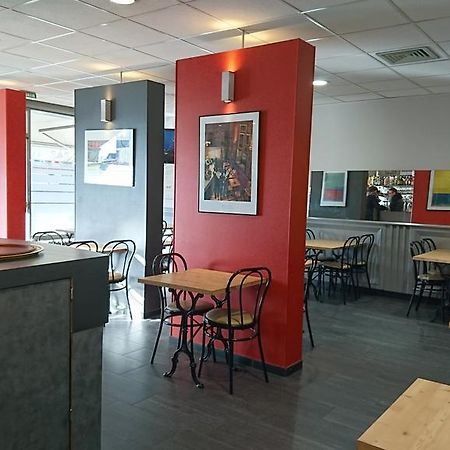 Hotel De France Objat Εξωτερικό φωτογραφία
